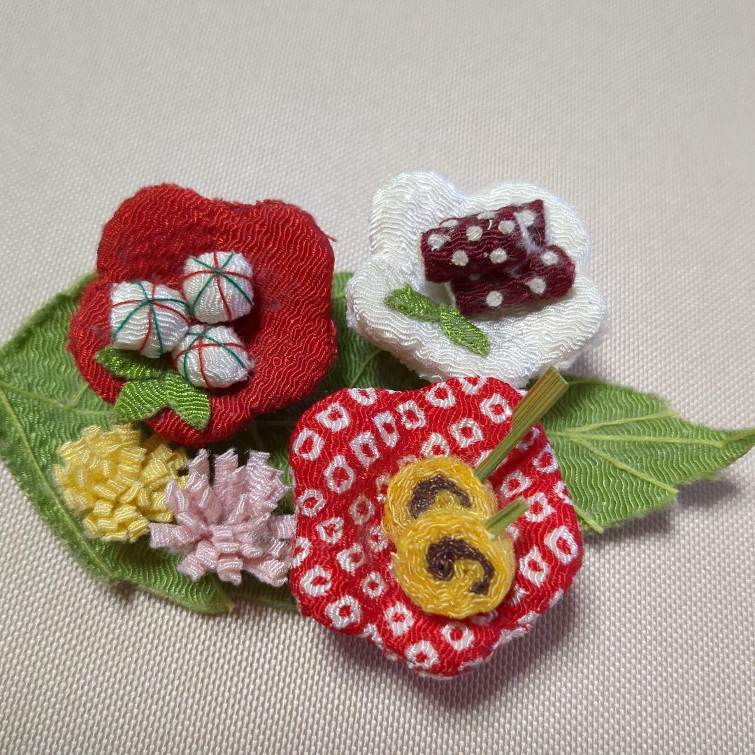 ちりめん細工　　おせち　料理　籠盛など　11点　（12月7日　4点追加しました）