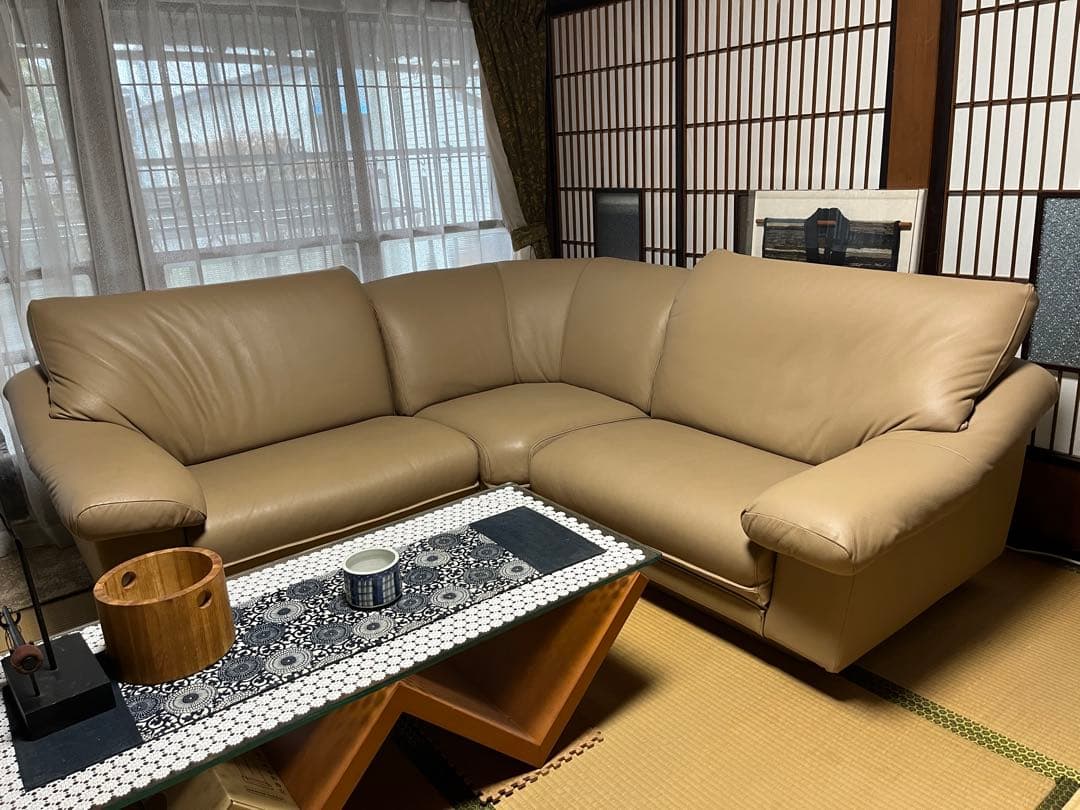 ベージュ レザー コーナーソファ　中央1点のみ