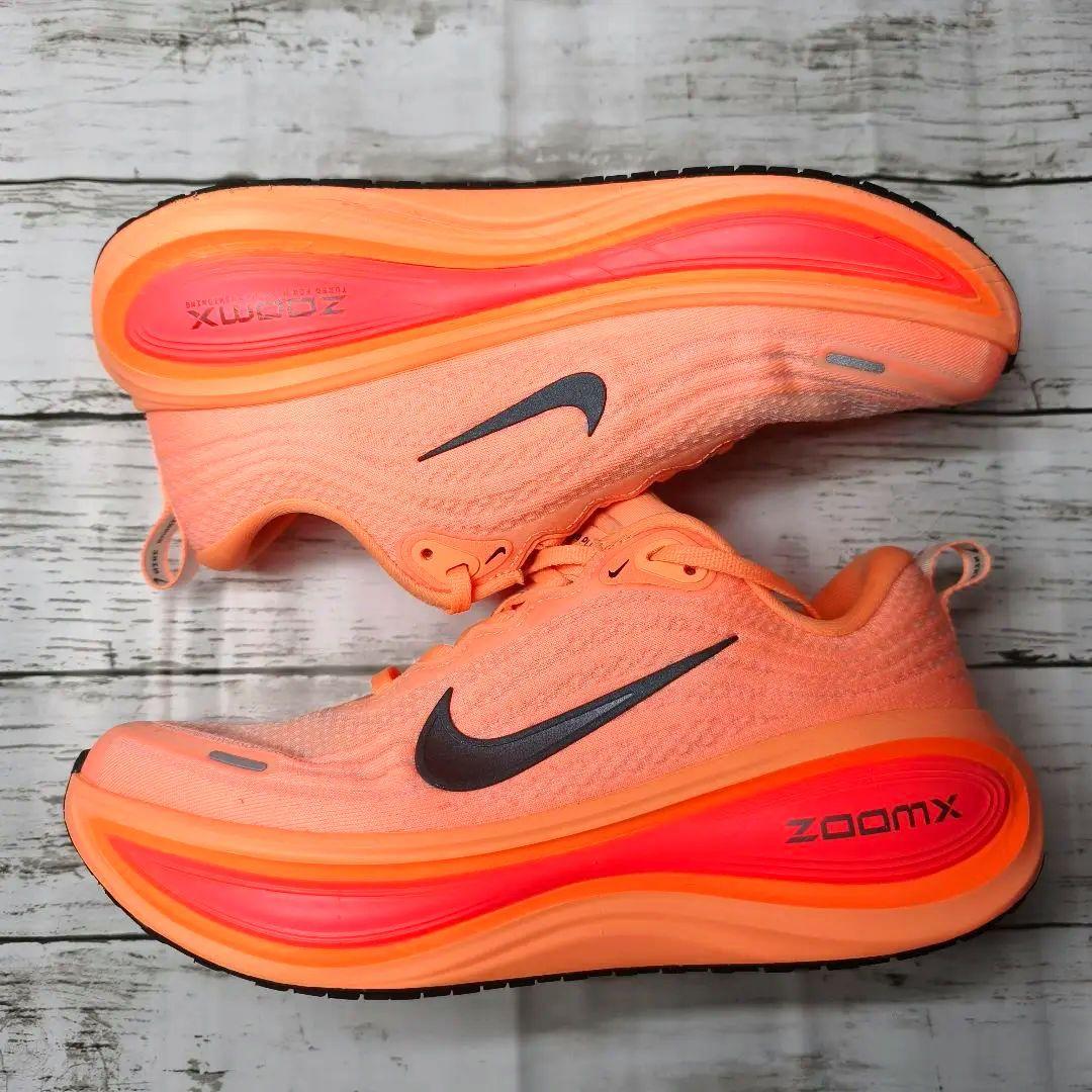 ナイキ　ボメロプラス 25.5cm NIKE VOMERO PLUS