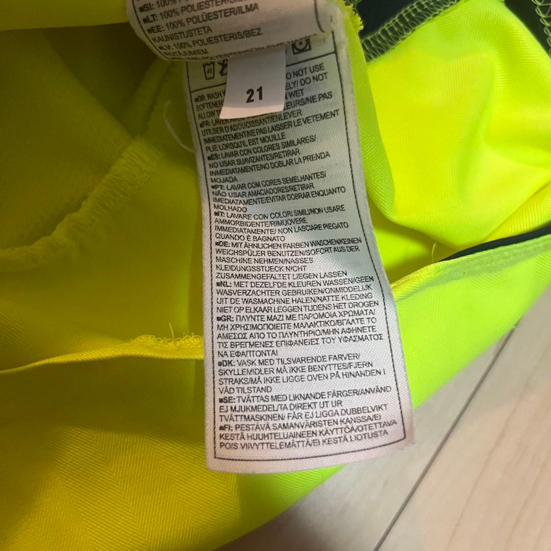 【極希少品】05/06 FCバルセロナNo.30リオネル・メッシAWAY