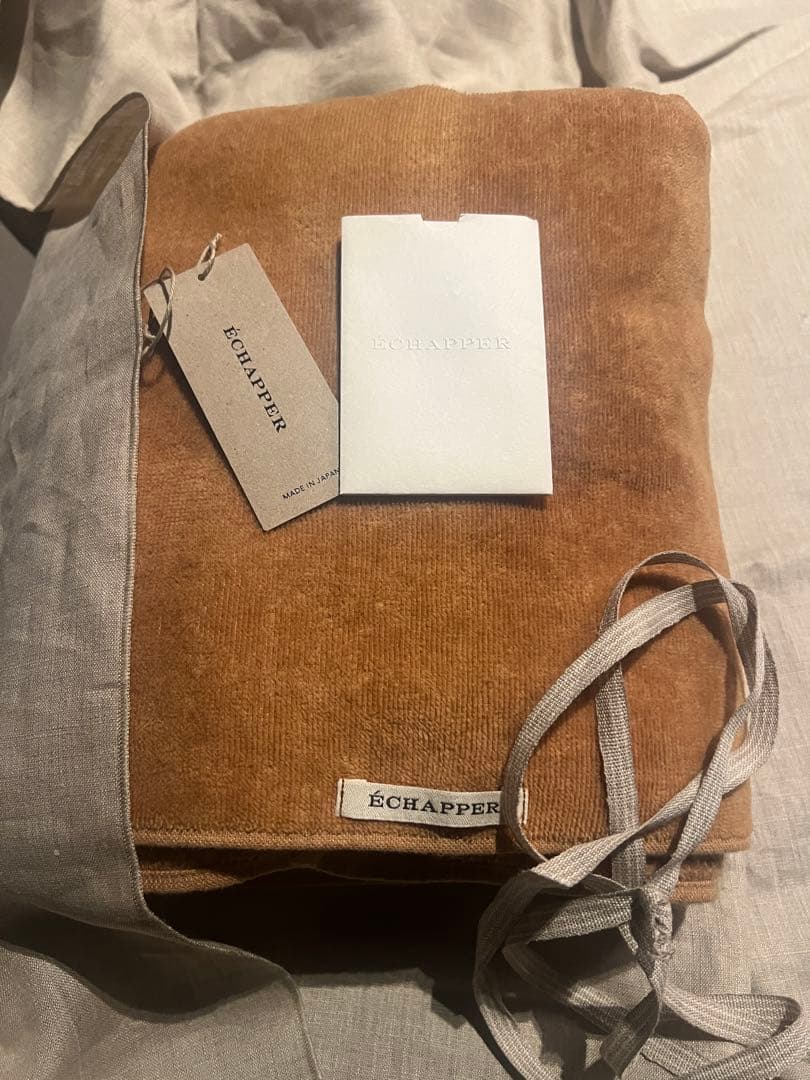 b　ECHAPPER エシャペ　ハーフブランケットATON デザイン