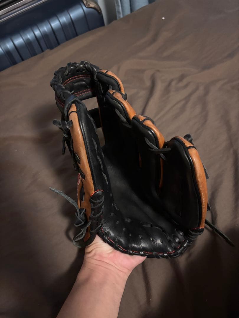 スラッガー　内野手用オーダーグローブ