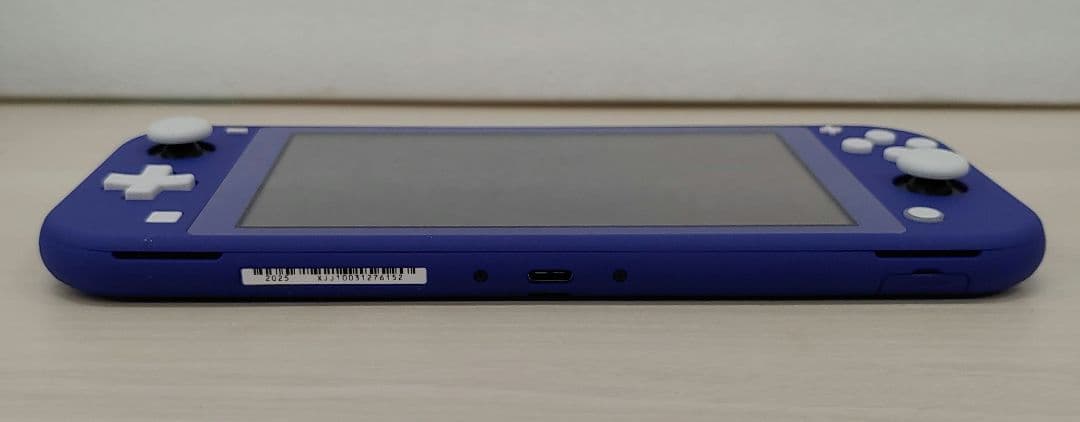 9031　Nintendo Switch Lite ブルー