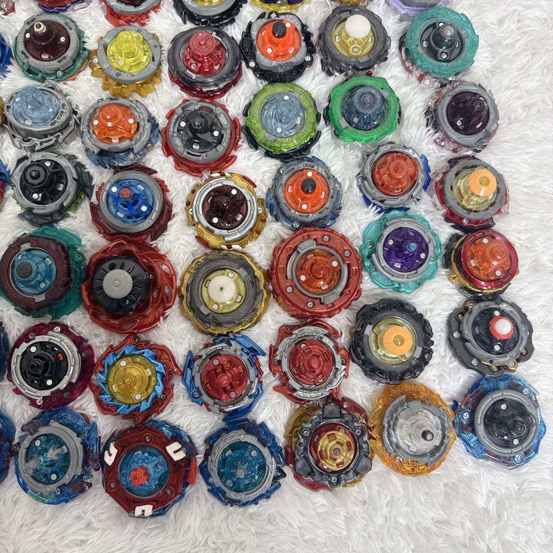 ベイブレードバースト 計135点 引退品 まとめ DB DU 付属パーツ有