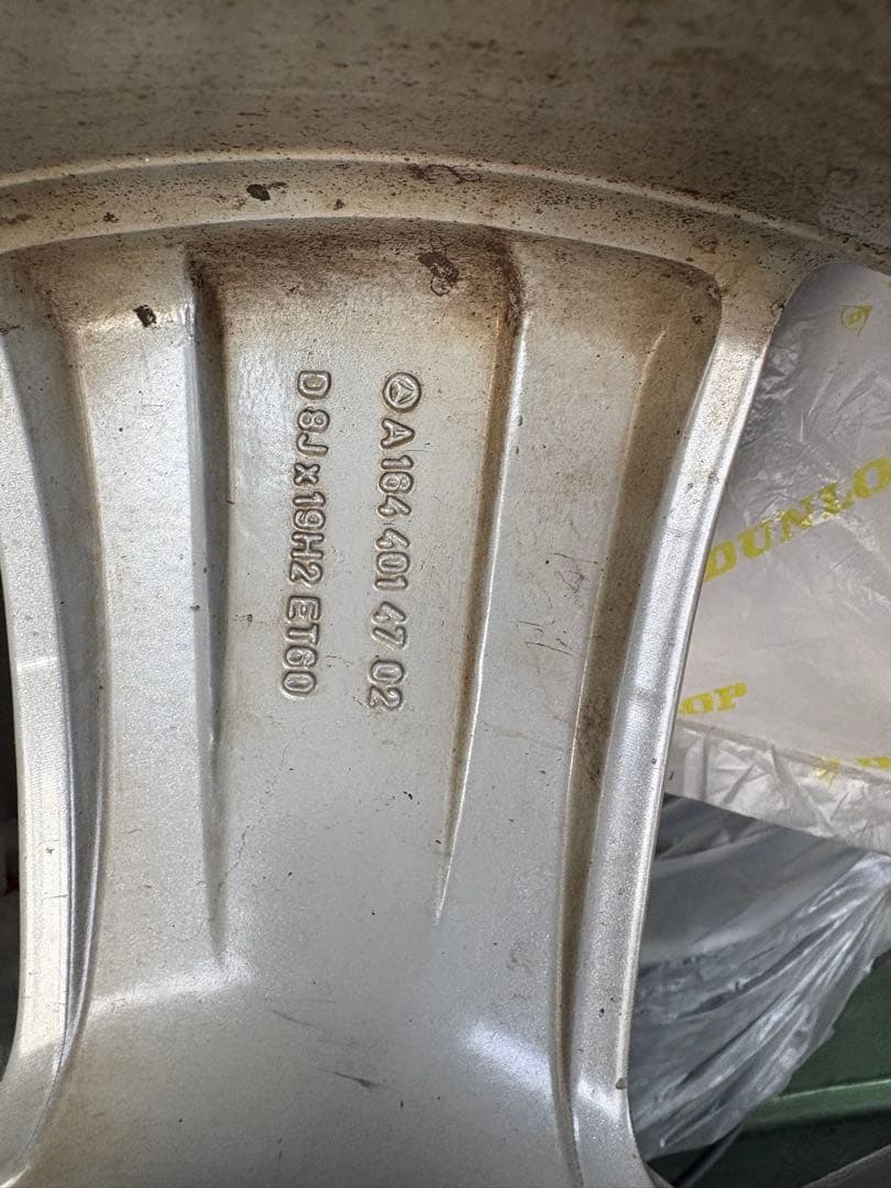 送料無料　ベンツ純正ホイール　スタッドレタイヤ　255/50R19 Mクラスなど