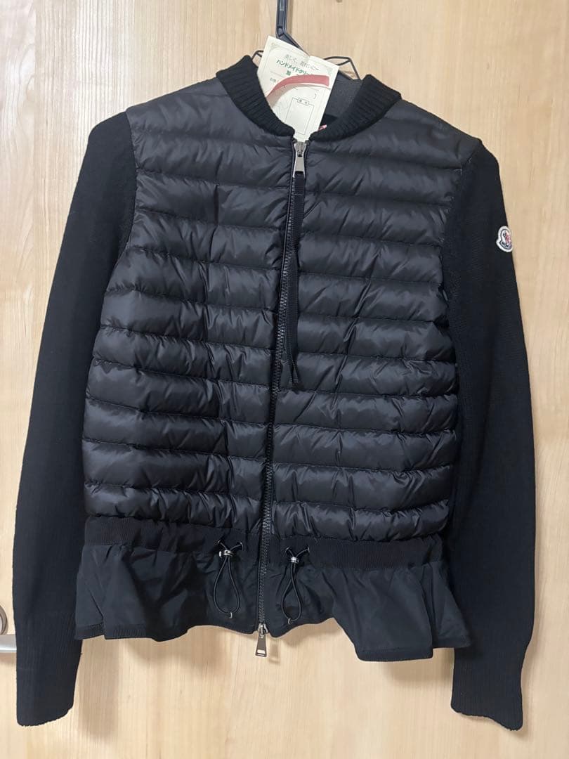 モンクレール ブラック ダウンニットカーディガン