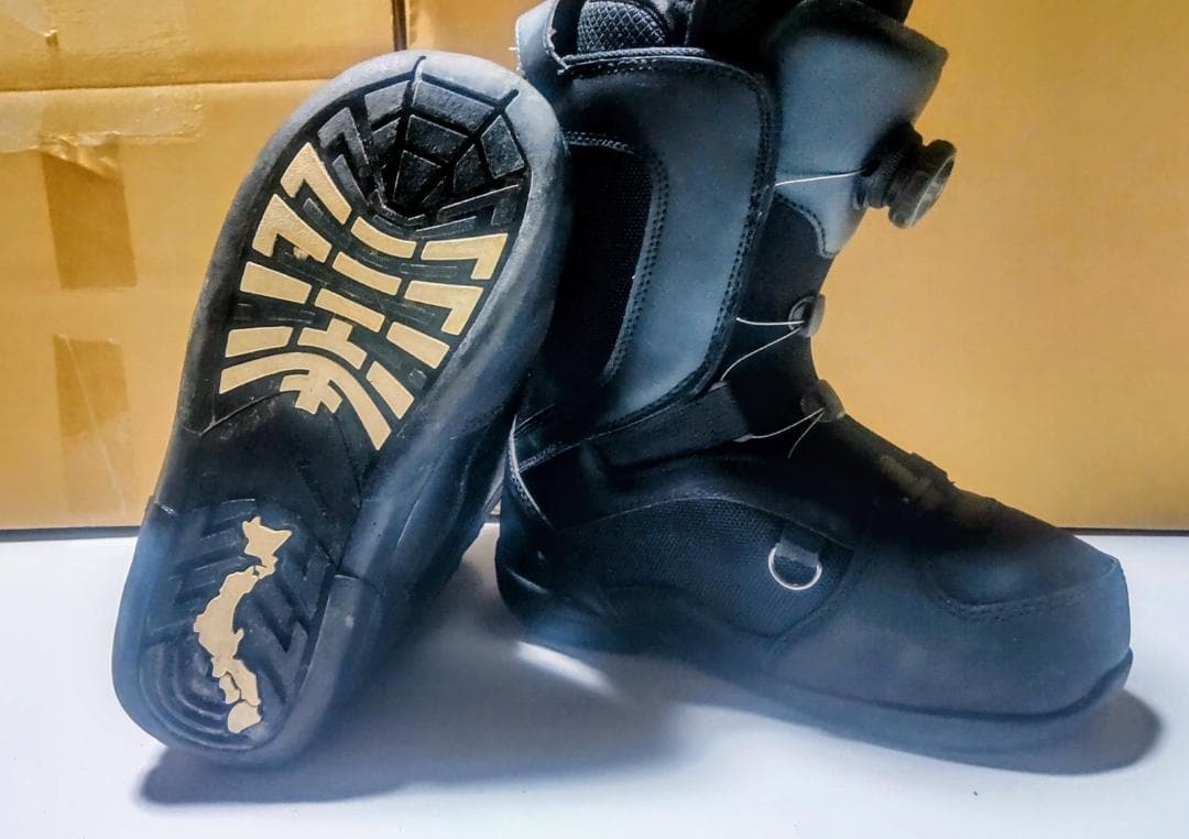 中古美品）lastartsスノーボードブーツ 23.5 ダイヤル型紐結びいらず