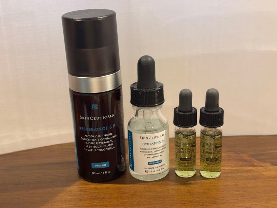 ほぼ新品 SkinCeuticals レスベラトロールBE 30ml 4点セット
