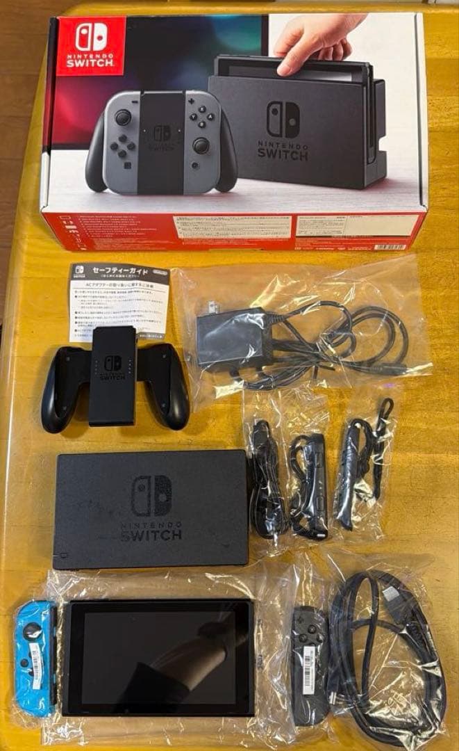 Nintendo Switch 本体 青/黒 Joy-Con、カバー付き