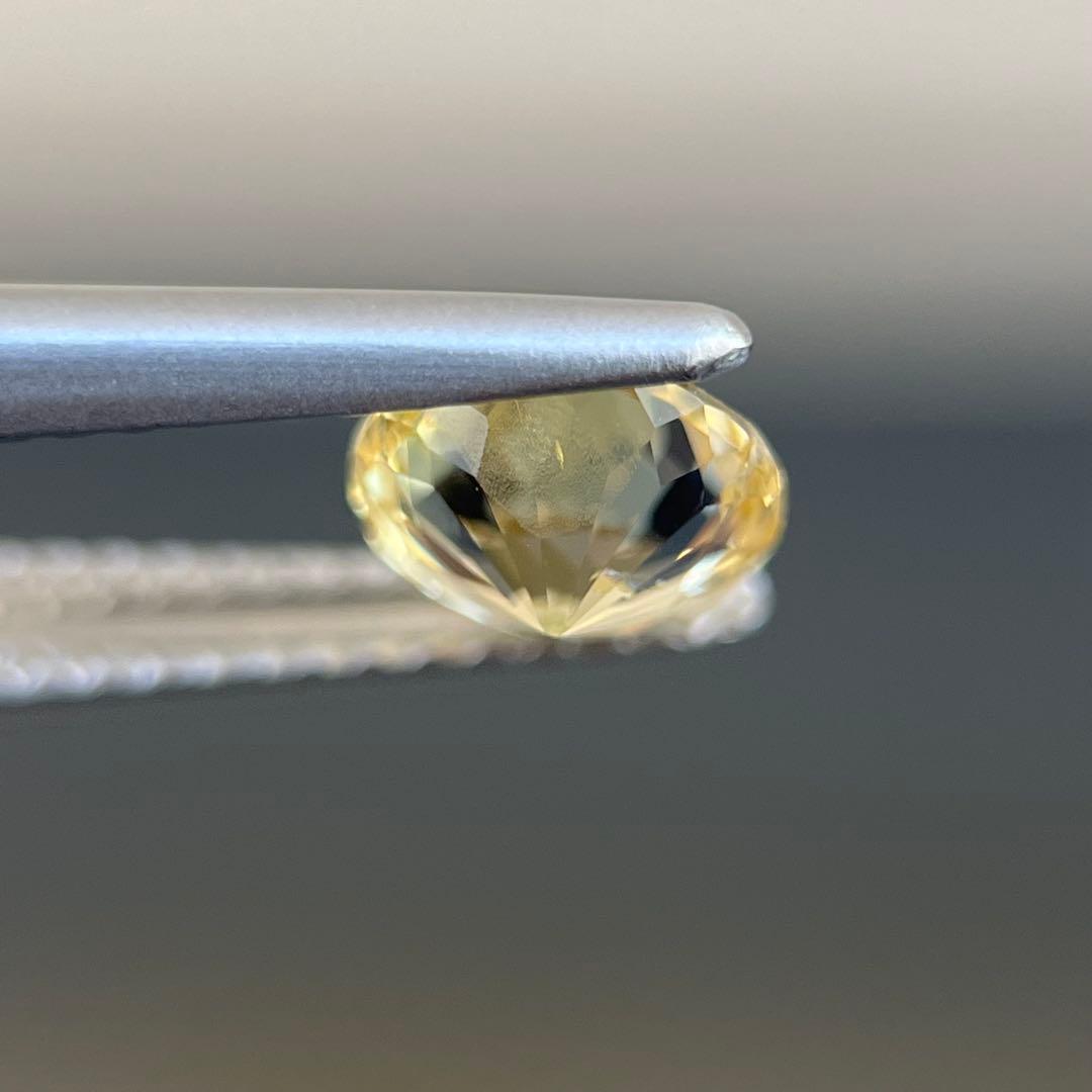 スリランカ産非加熱天然イエローサファイアルース