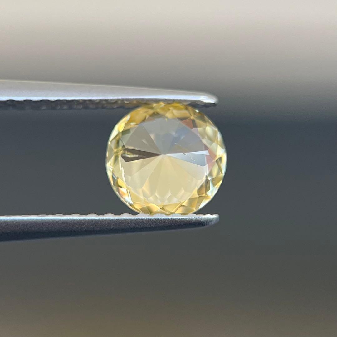 スリランカ産非加熱天然イエローサファイアルース