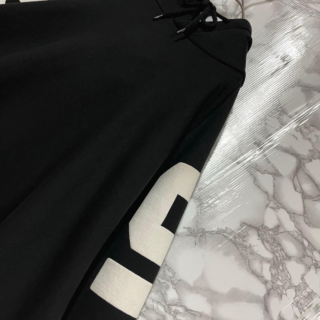 一点物 ビッグサイズ　mirror9 フーディー　アームビッグロゴグラフィック