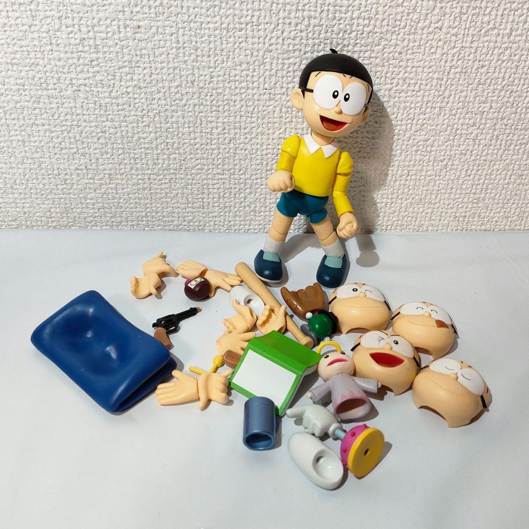 ☆　figuarts　ドラえもんフィギュア　のび太　☆