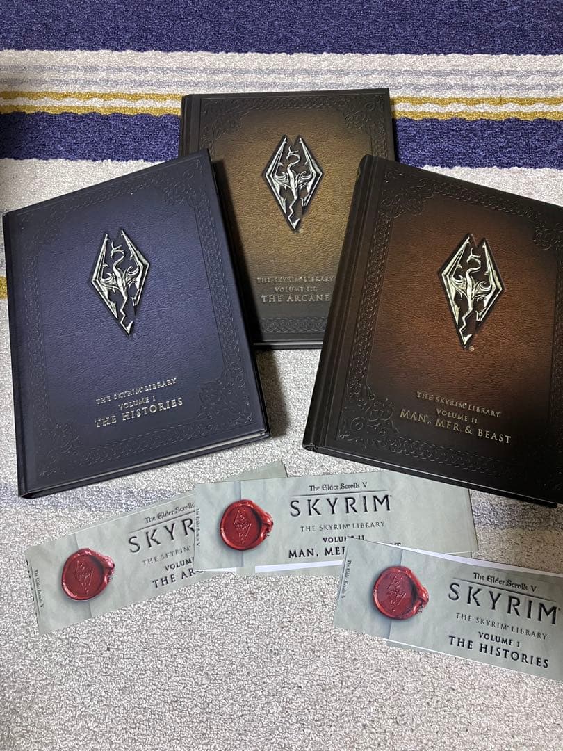 The Skyrim Library　Volumes I〜III