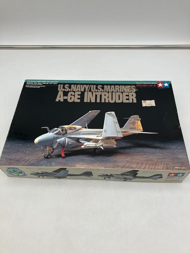 グラマン A-6E Intruder プラモデル