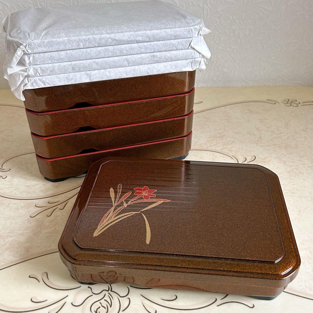 漆器　幕の内弁当箱　弁当箱　松花堂弁当　蓋付き仕切り付き皿　長角鉢　金彩