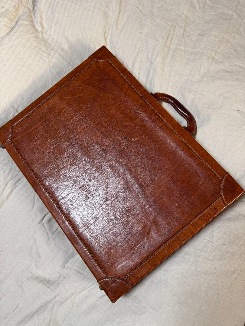 ブラウンレザー ビジネスバッグ　イタリア製