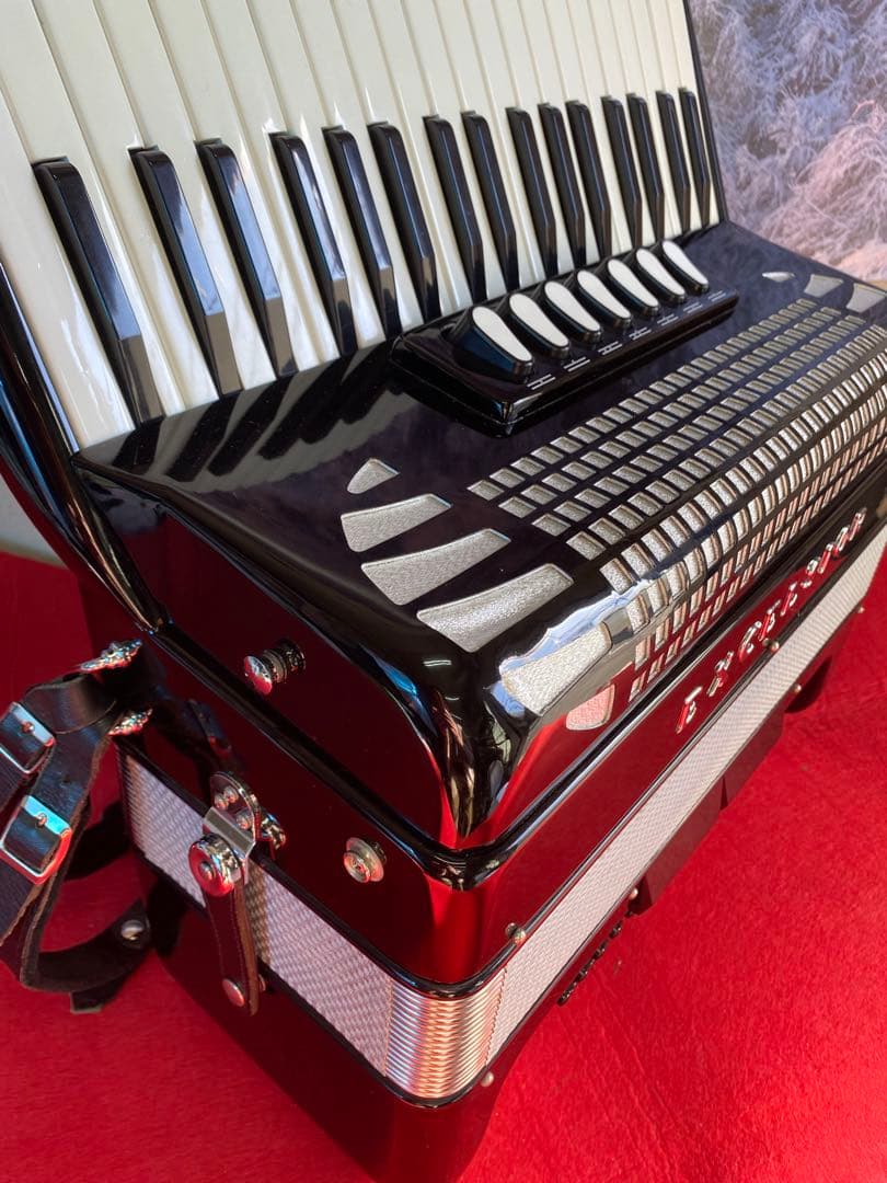 EXCELSIOR アコーディオン 1296デモ機状態37鍵盤、工房推奨アコ