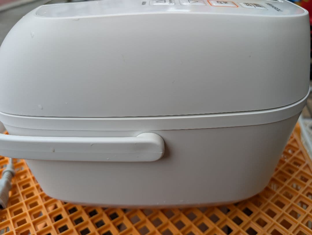 東芝　圧力IHジャー　2022　RC-6PXR