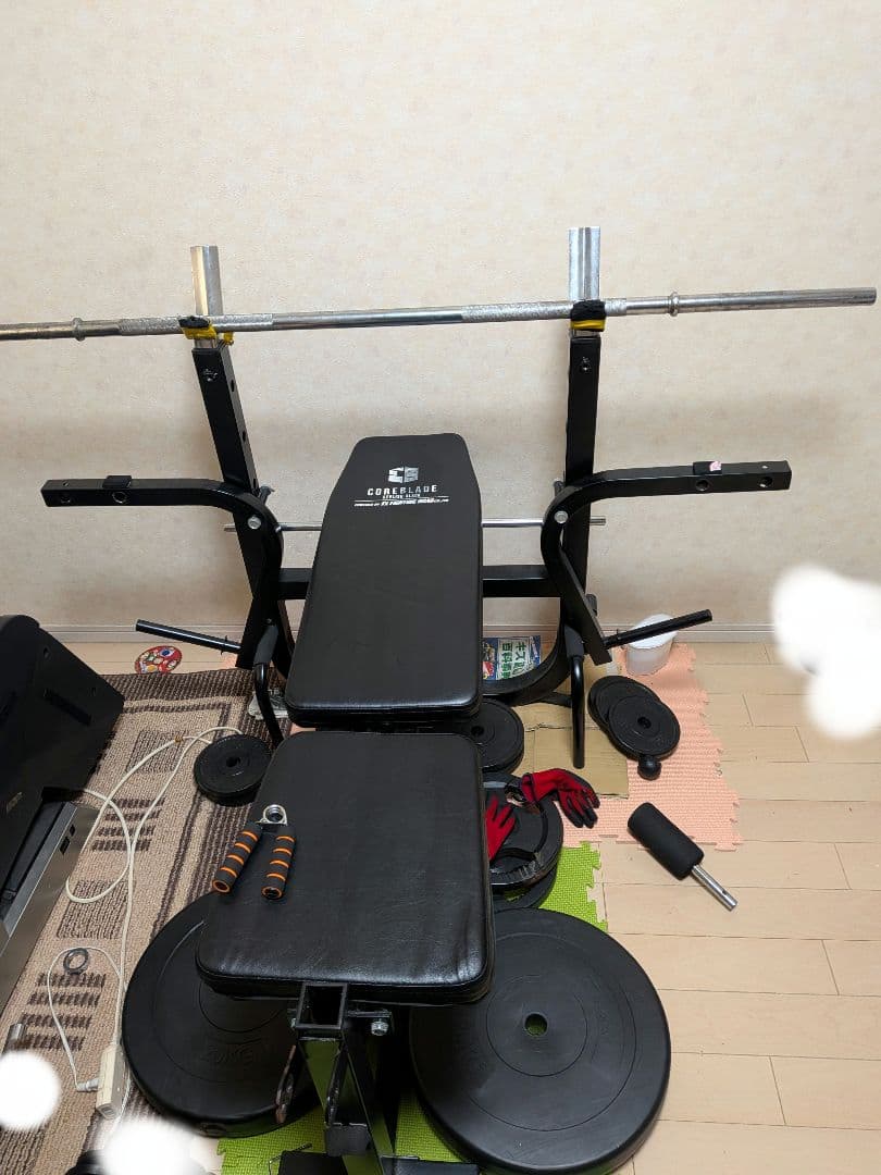 トレーニングベンチ ブラック。バーと重り中古