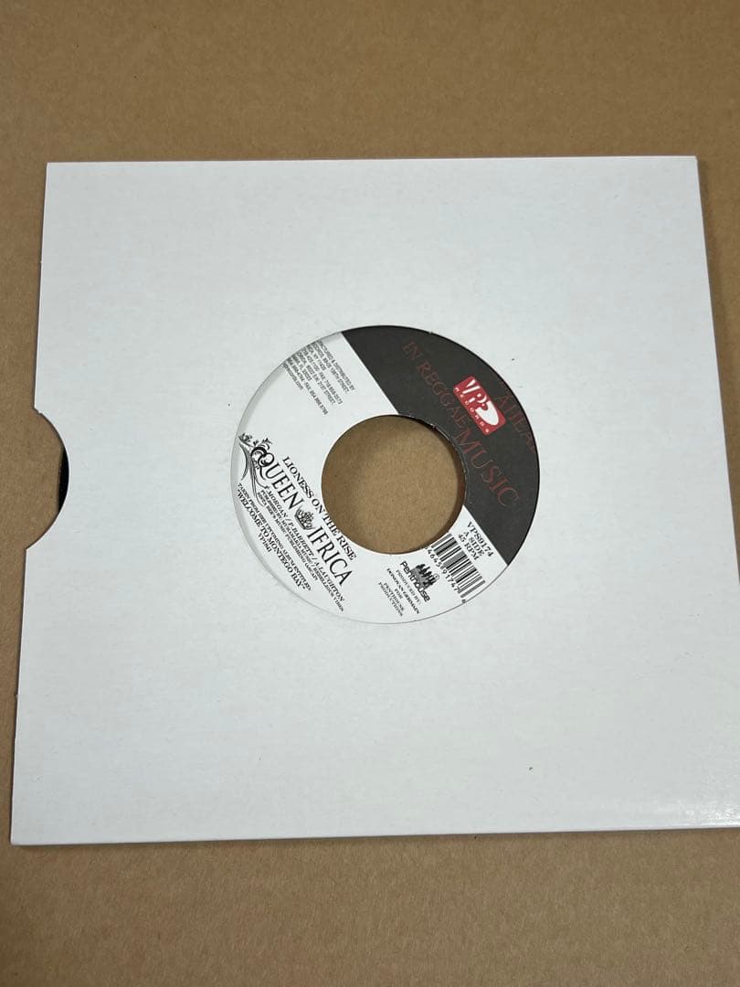 洋楽 QUEEN IFRICA / LIONESS ON THE RISE