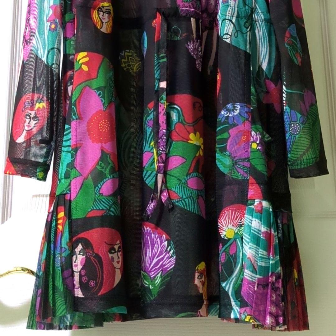 TOKUKO 1er VOL　前開き チュニック　羽織物　民族衣装　女性　お花