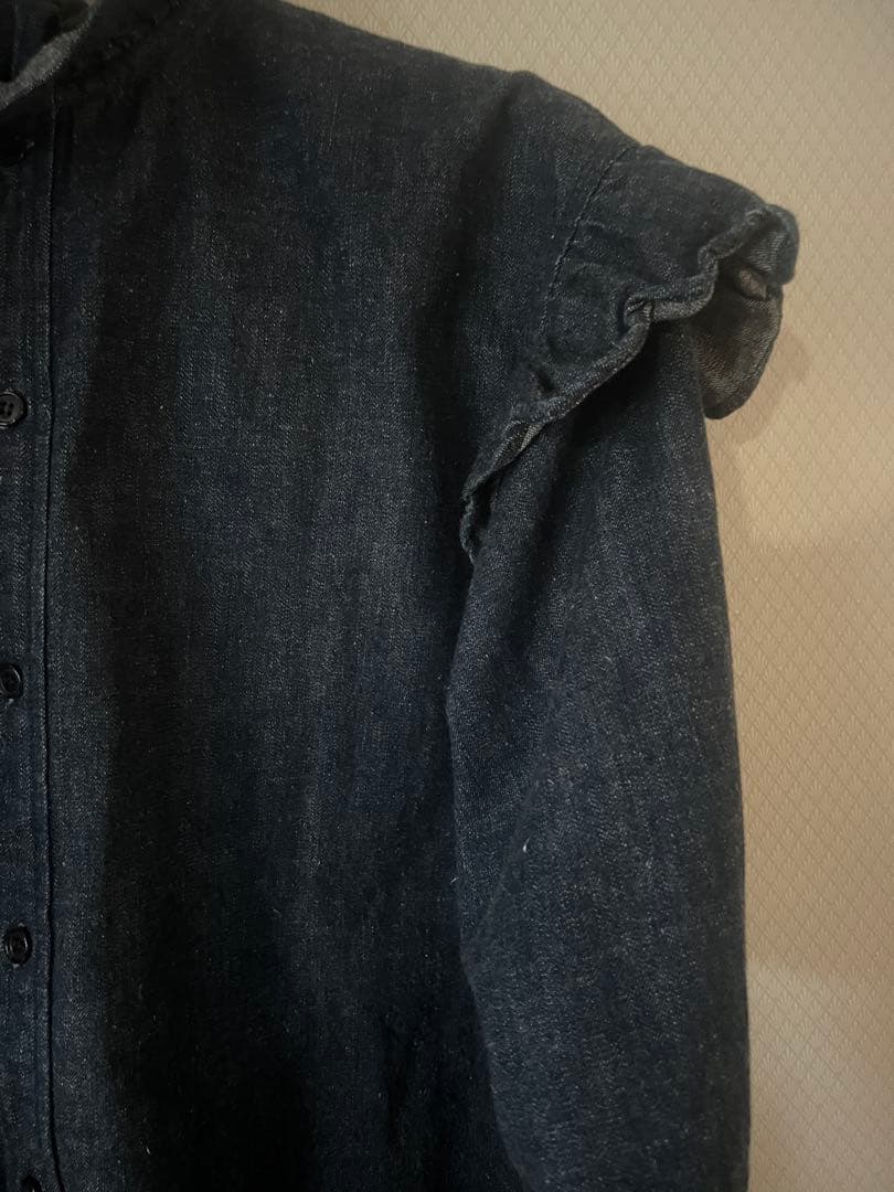 HOLIDAY. DENIM RUFFLE BIG SHIRT ワンウォッシュ