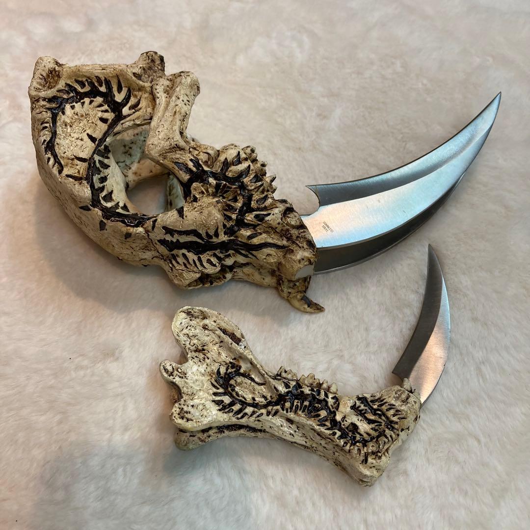 サーベルタイガー頭骨 ナイフ カランビット風 スカル オブジェ
