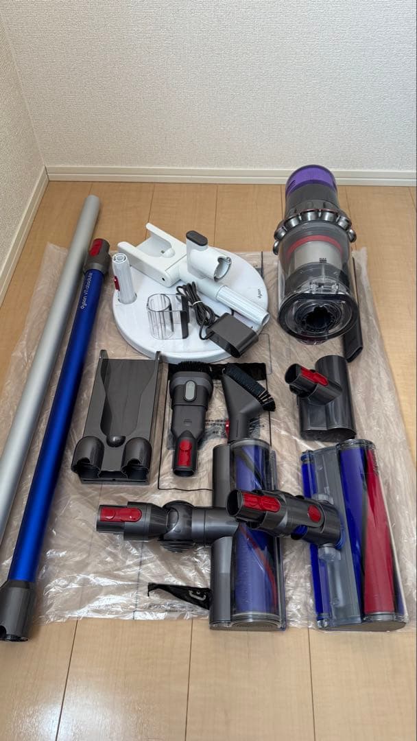 Dyson 掃除機　V11 Absolute SV14 ABL スタンド付き
