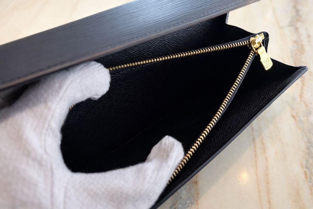 【新品保管品】ルイヴィトン　ポルトフォイユ サラ 長財布 エピ ブラック