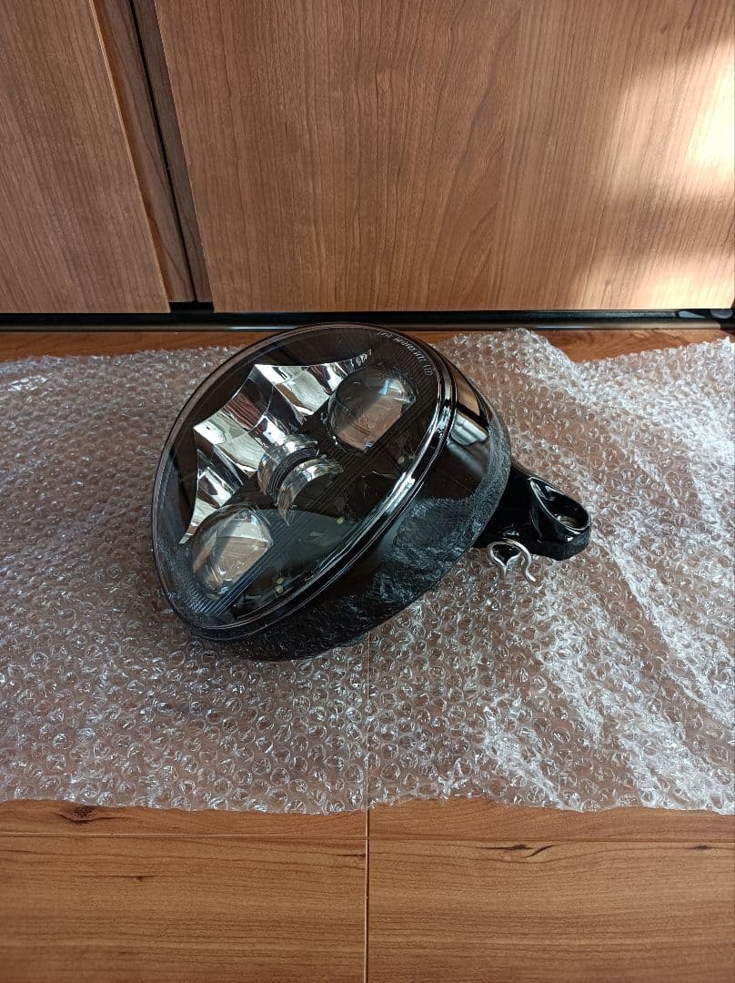 FXBR ブレイクアウト　純正ヘッドライト