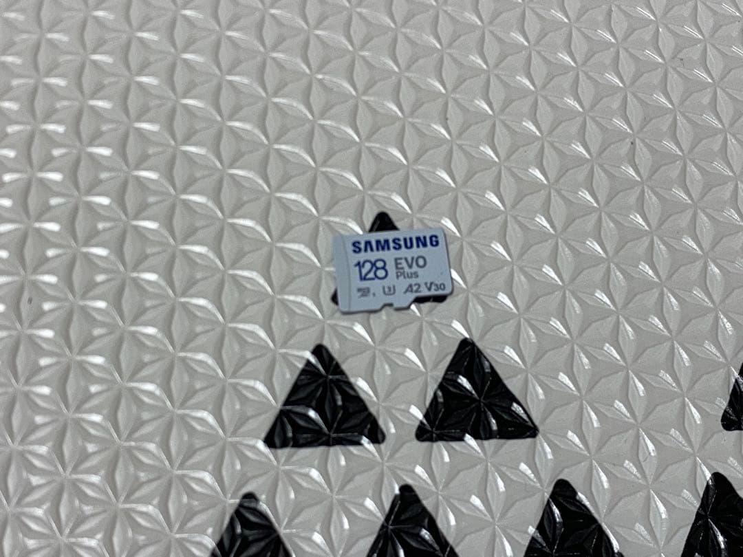 Nintendo Switch 本体 箱説 完品128GB SDオマケ多数