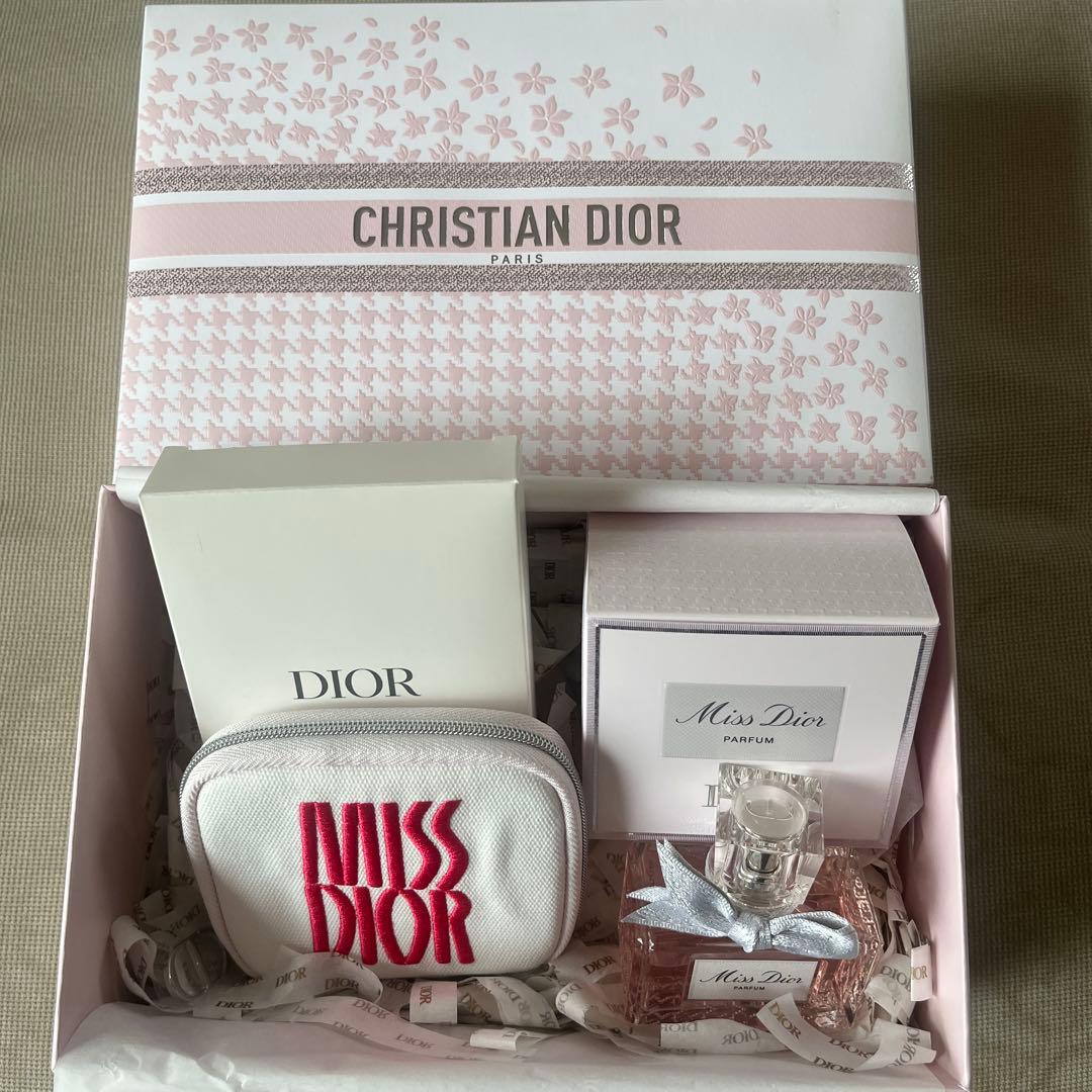 Miss Dior パルファム 新品　香水サンプル3本入りポーチ付きセット限定品
