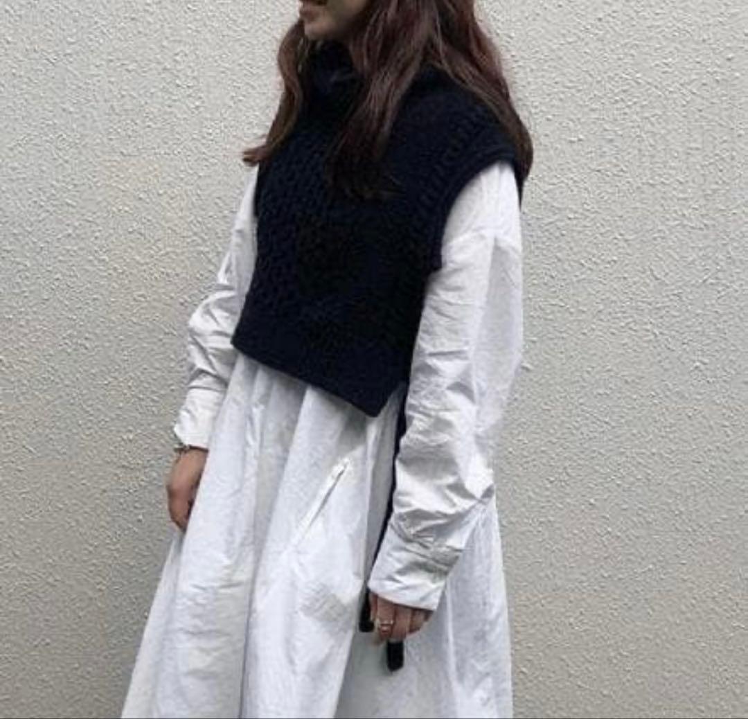 unfil アンフィル フレンチメリノケーブルニットハイネックウォーマー ベスト