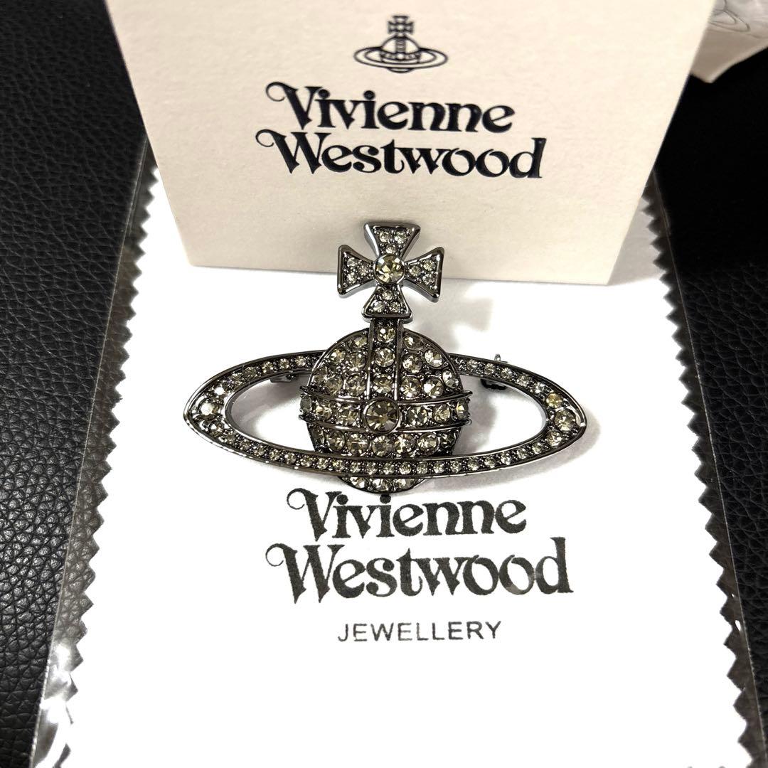 Vivienne Westwood クリスタルブローチ