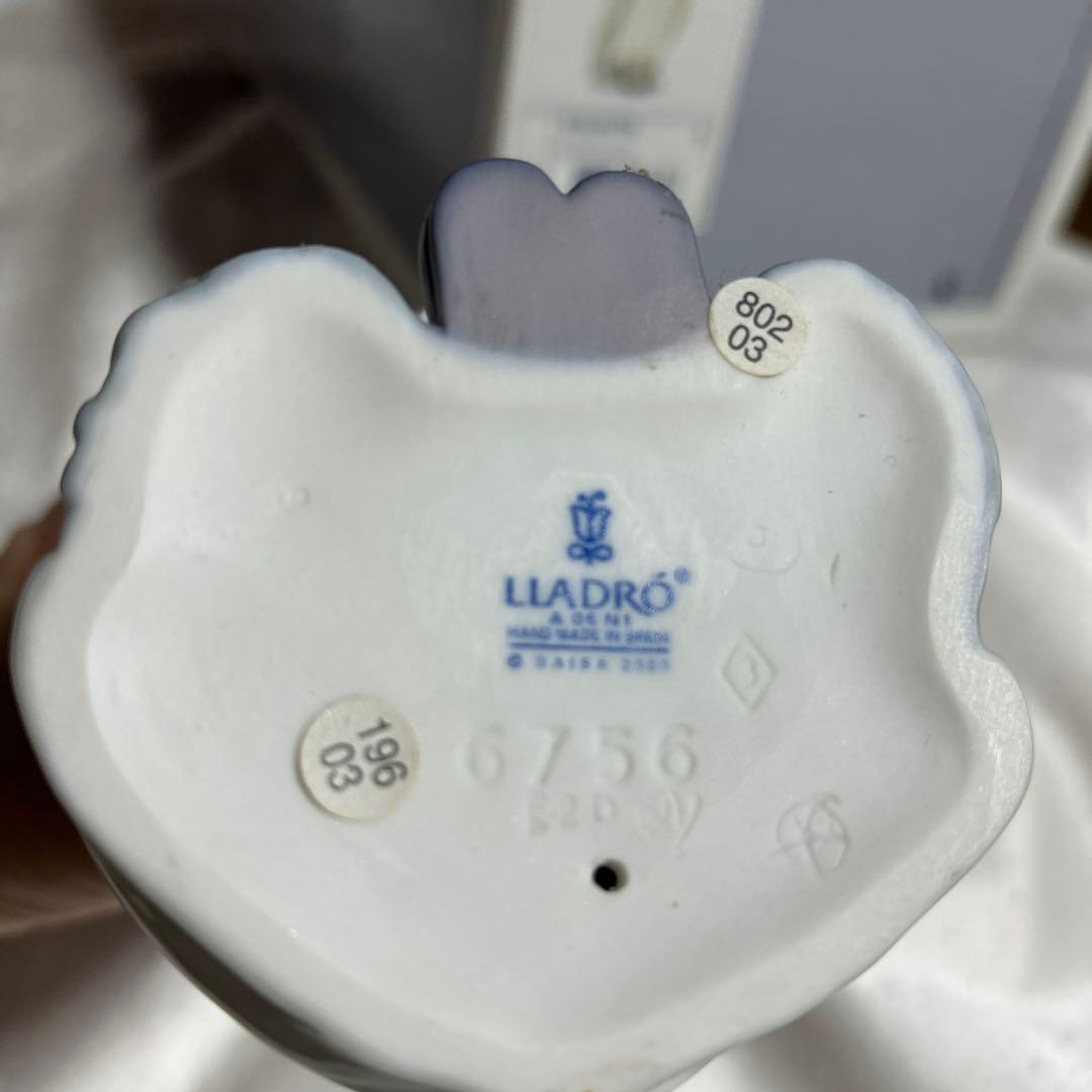 専用品です。Lladro 少女像 陶器製 約23cm 元箱付き