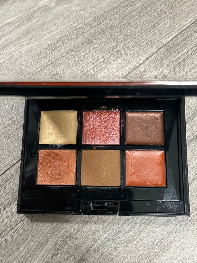 ADDICTIONまとめ売りアイシャドウチークリップマスカラお買い得21点