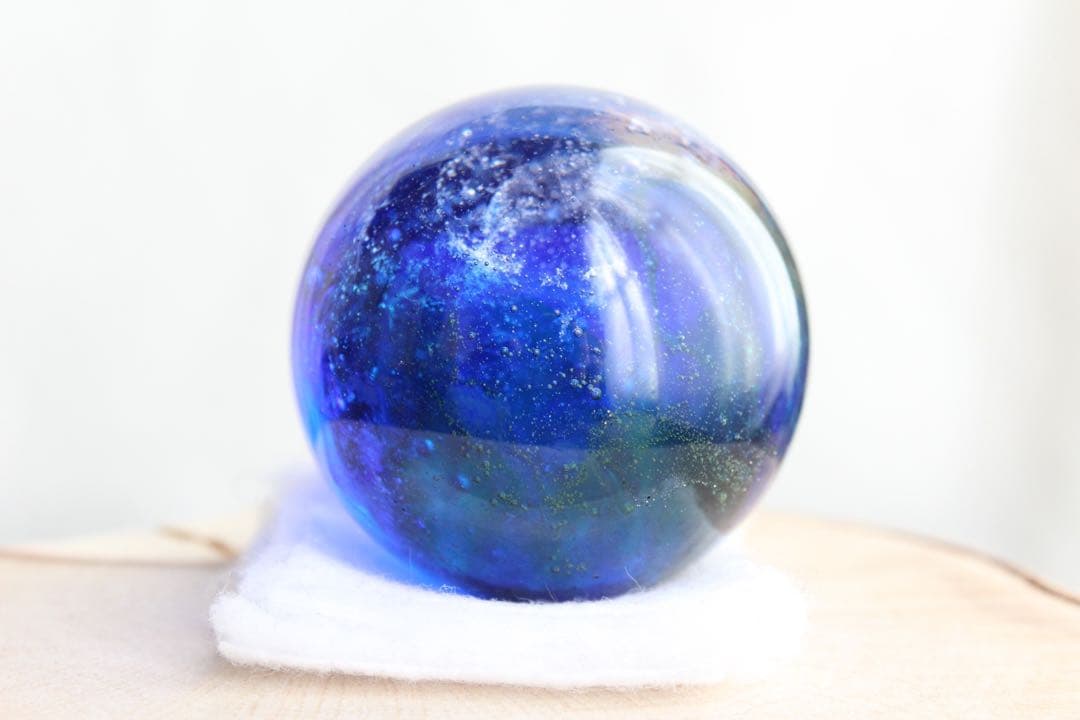 シエラネバダ産アンダラクリスタル　スフィア　マルチカラー（ブルー系）