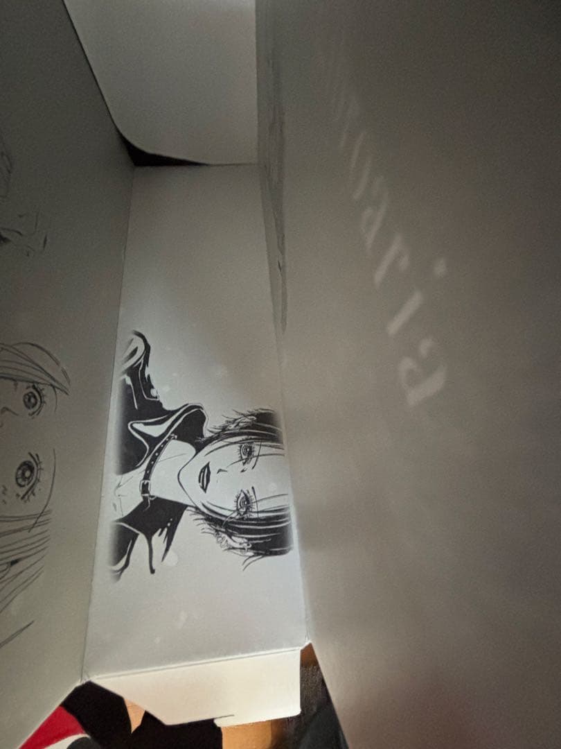 NANA リブロアリア ハチ 香水