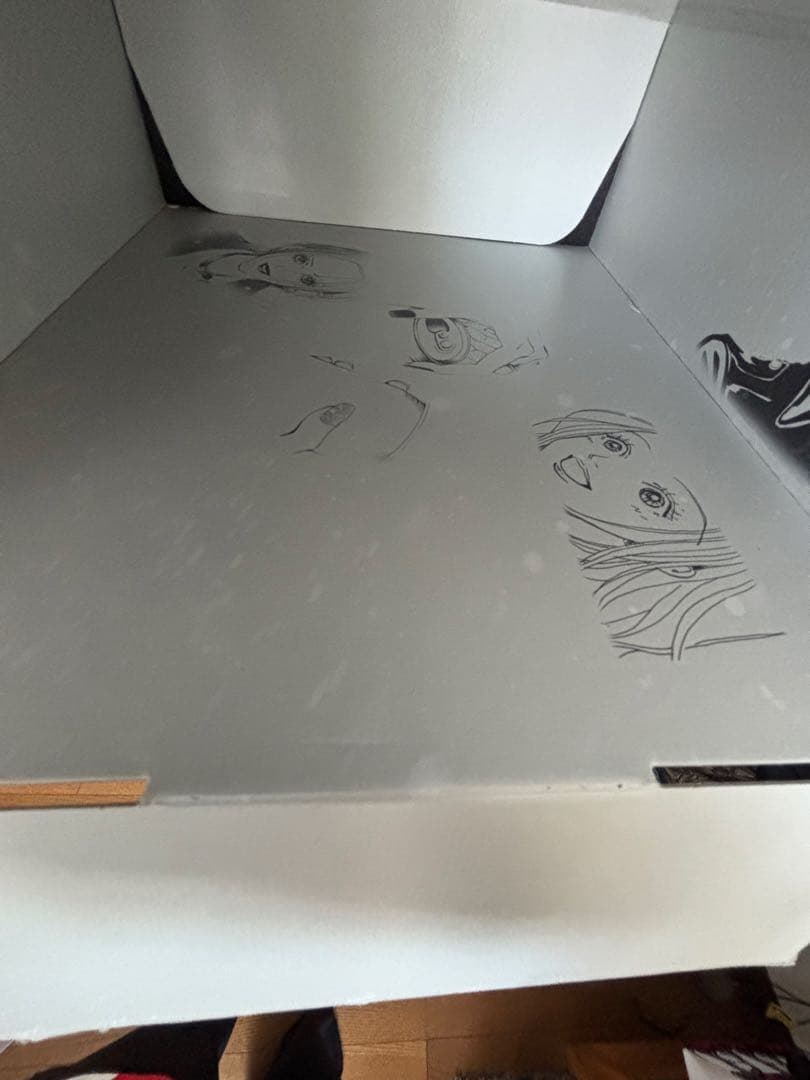 NANA リブロアリア ハチ 香水