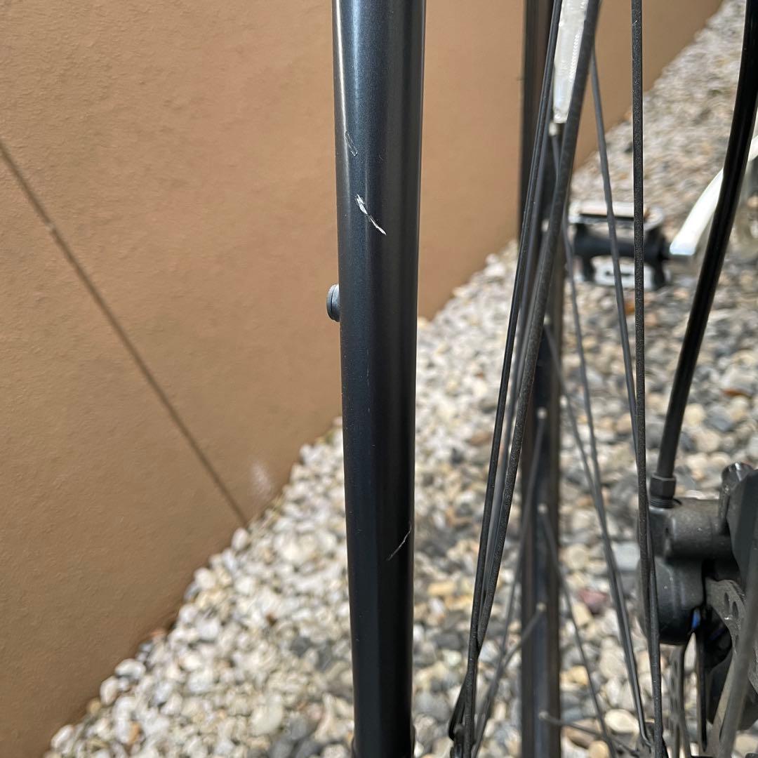 GIANT ESCAPE R DISC　クロスバイク　配送（北海道と沖縄県除く）