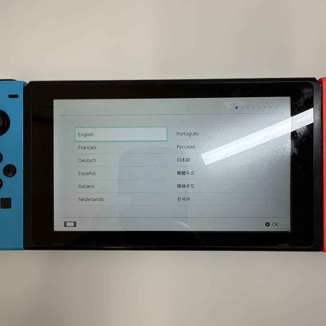 Nintendo Switch 本体 赤/青 Joy-Con 付属品付き　☺︎