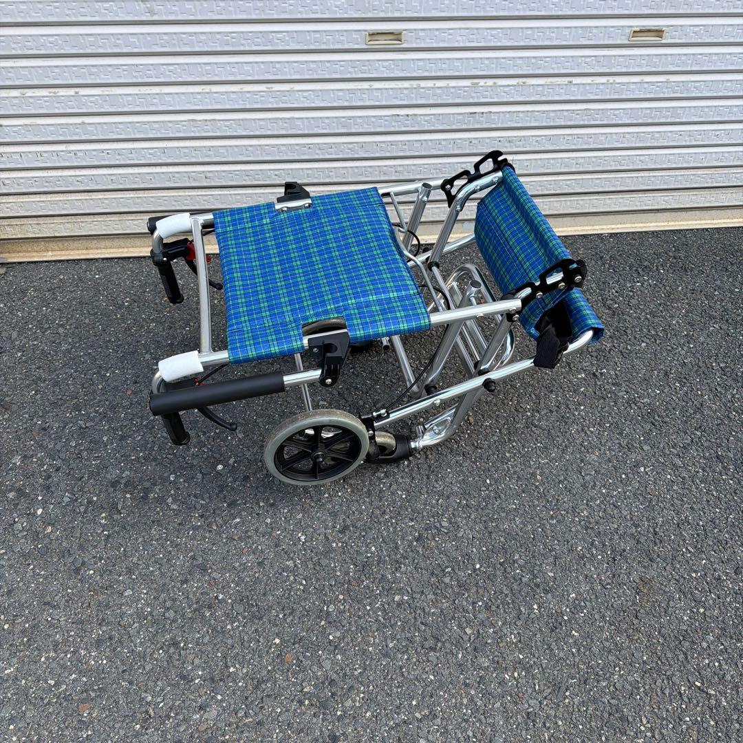 軽量 折りたたみ 介助式車椅子 バッグ付 美品【A-268】