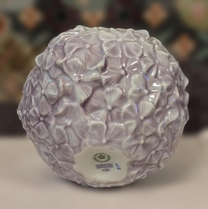  ロイヤルコペンハーゲン 淡い紫色のアジサイ花器