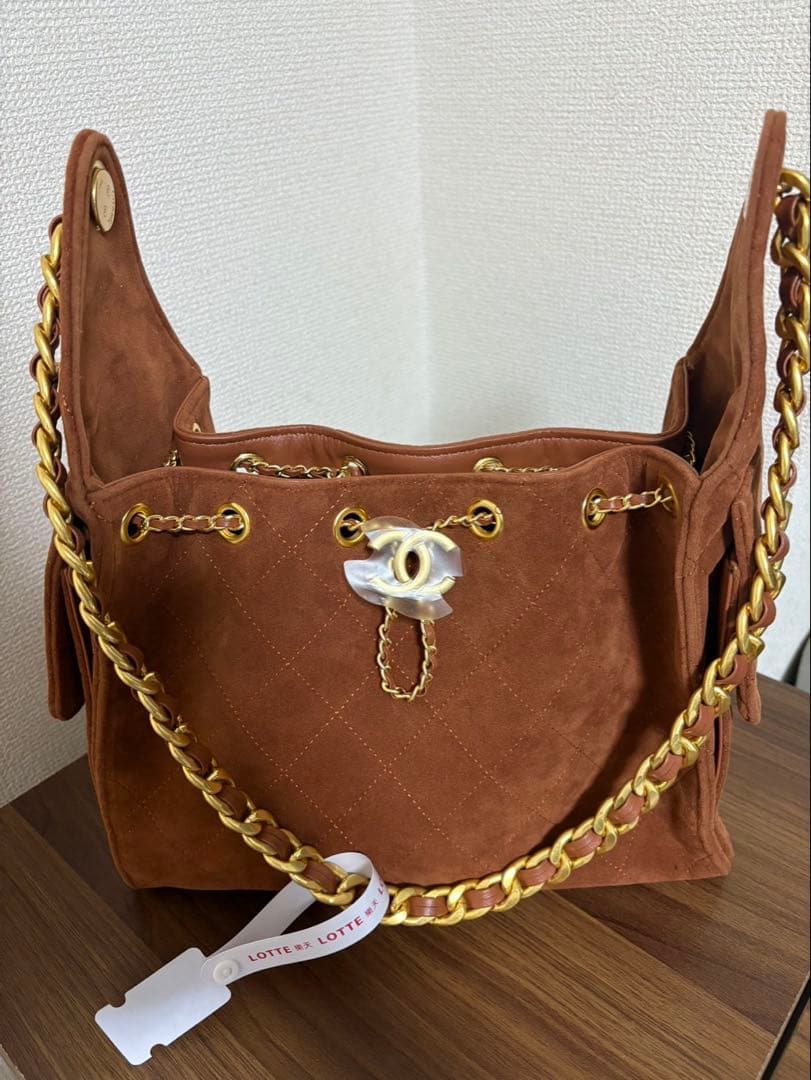 ス*ン様 CHANEL ブラウン スエード バッグ