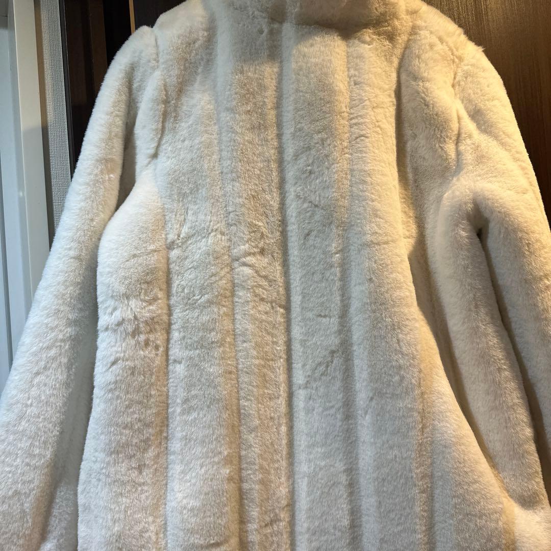 ジャケット・アウター Winter Love Faux Fur Long Coat