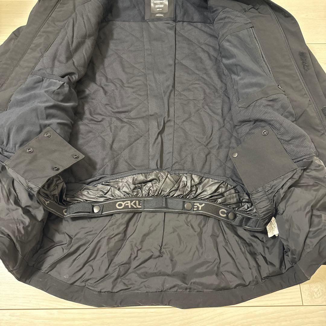 OAKLEY ブラック スノーボードジャケット M