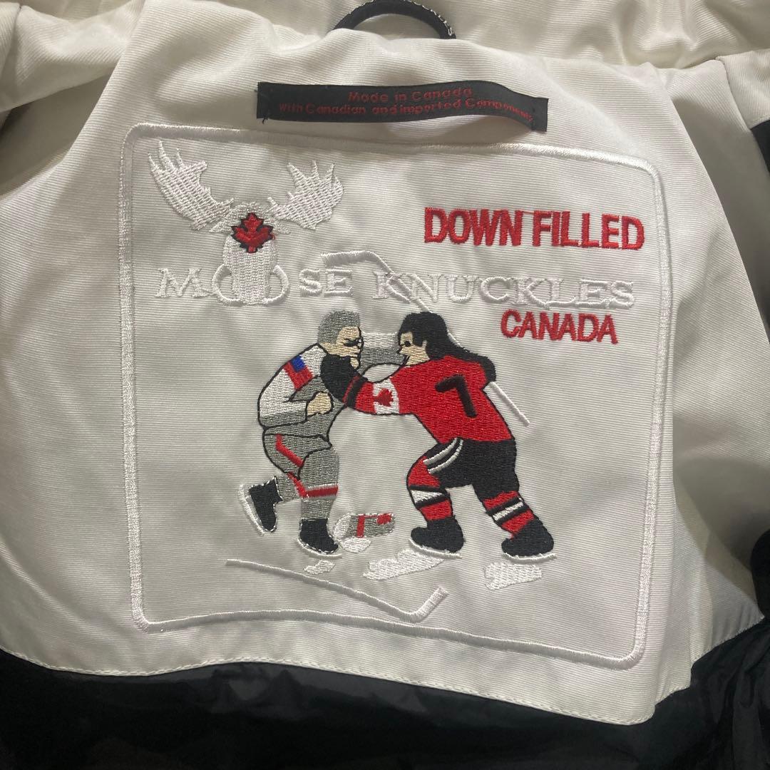 め*い様 Moose Knuckles ホワイトダウンジャケット